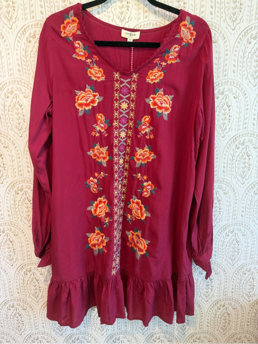 Umgee Embroidered Floral Boho Long Sleeve Dress NEW size Medium - Picture 2 of 10